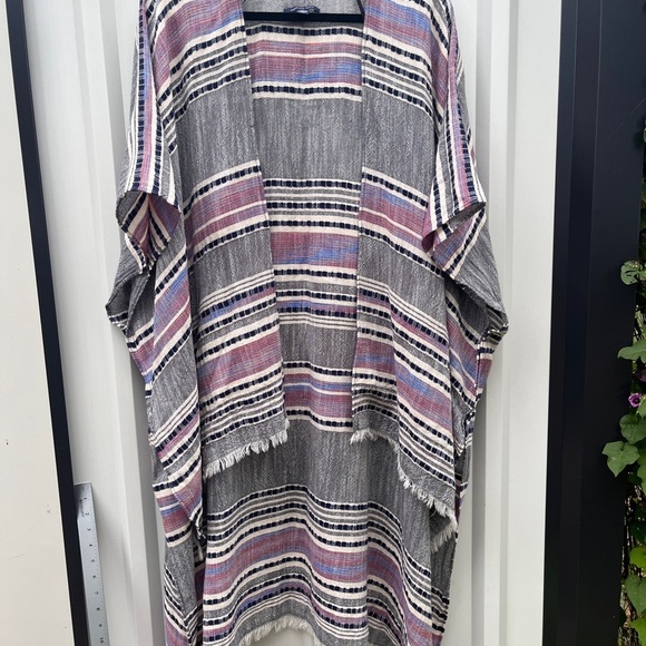 American Eagle Outfitters Kimono Poncho Shawl Knit CoverUp Cardigan Womens OS - Picture 12 of 14